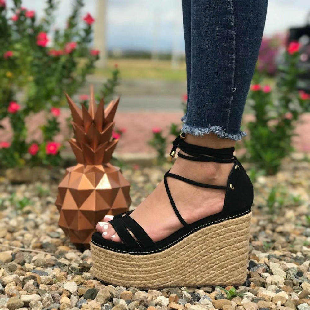 Women's platform